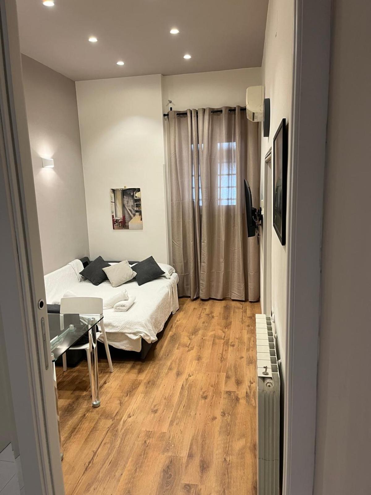 Sweet House Campo De' Fiori Apartment โรม ภายนอก รูปภาพ